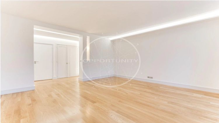 Ma-Cabane - Vente Appartement Paris 18ème, 73 m²