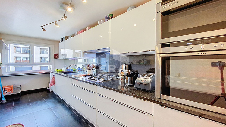 Ma-Cabane - Vente Appartement PARIS 19, 89 m²