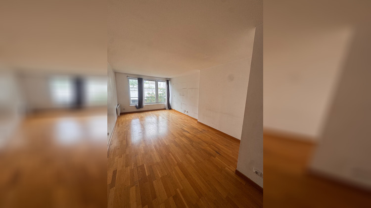 Ma-Cabane - Vente Appartement PARIS 19, 54 m²