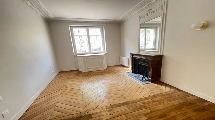 Ma-Cabane - Vente Appartement PARIS 7, 63 m²