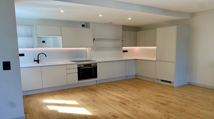 Ma-Cabane - Vente Appartement PARIS 7, 76 m²
