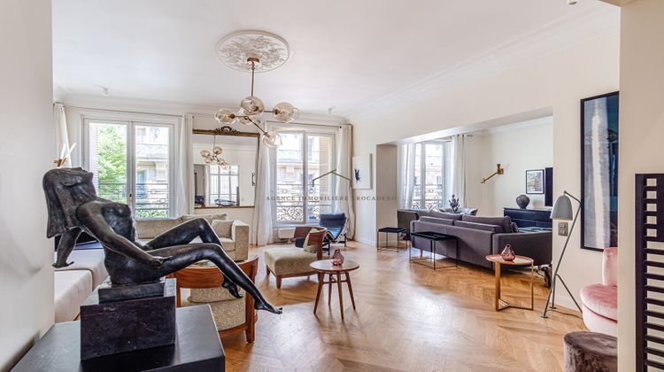 Ma-Cabane - Vente Appartement PARIS 8, 227 m²