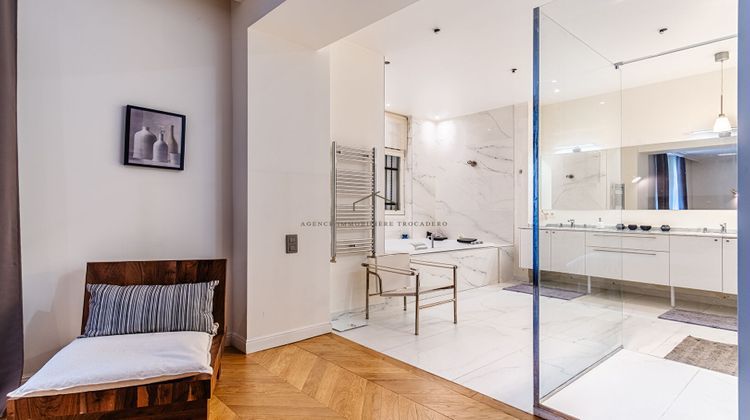 Ma-Cabane - Vente Appartement PARIS 8, 227 m²