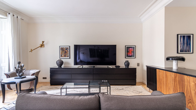 Ma-Cabane - Vente Appartement PARIS 8, 227 m²