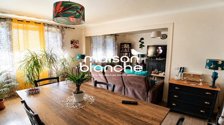 Ma-Cabane - Vente Appartement Parthenay, 74 m²