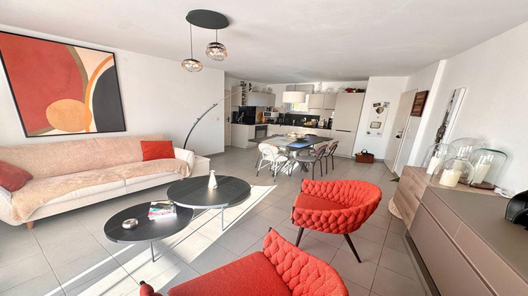 Ma-Cabane - Vente Appartement PELISSANNE, 61 m²