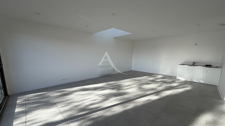 Ma-Cabane - Vente Appartement PELLOUAILLES-LES-VIGNES, 48 m²