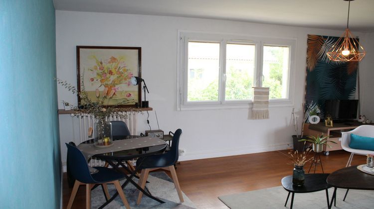 Ma-Cabane - Vente Appartement PERONNAS, 96 m²