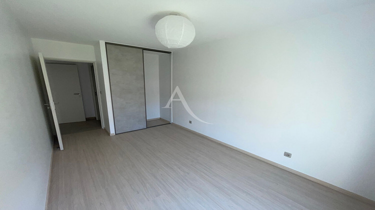 Ma-Cabane - Vente Appartement PERONNAS, 54 m²