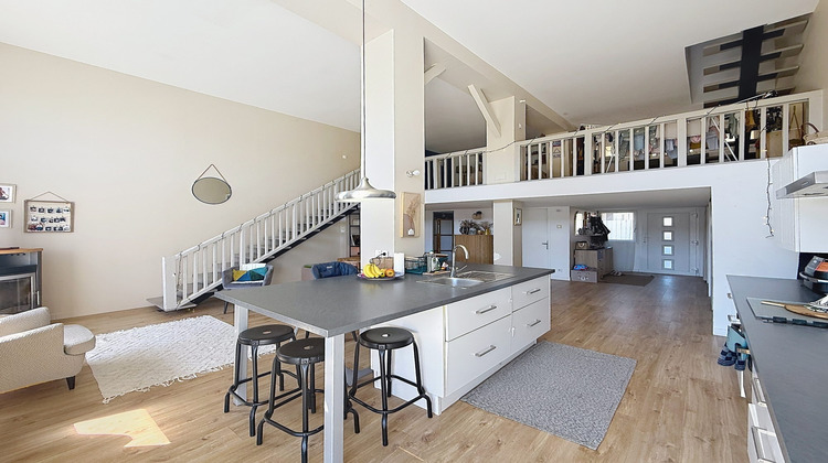 Ma-Cabane - Vente Appartement Pérouse, 170 m²