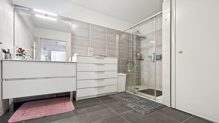 Ma-Cabane - Vente Appartement PESSAC, 63 m²