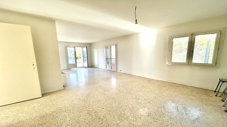 Ma-Cabane - Vente Appartement Peymeinade, 77 m²