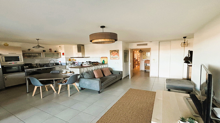 Ma-Cabane - Vente Appartement PEYNIER, 88 m²