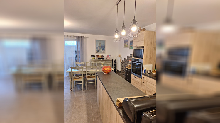 Ma-Cabane - Vente Appartement PEYPIN, 83 m²