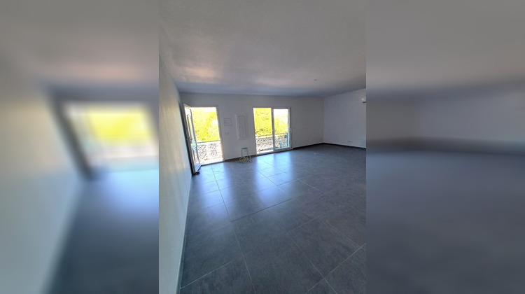 Ma-Cabane - Vente Appartement PEYPIN, 69 m²