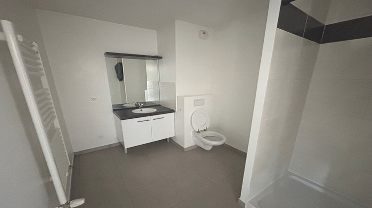 Ma-Cabane - Vente Appartement PIERRE-BENITE, 35 m²