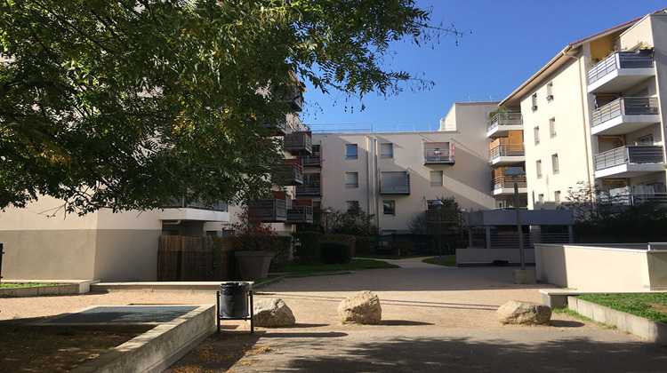 Ma-Cabane - Vente Appartement PIERRE-BENITE, 35 m²