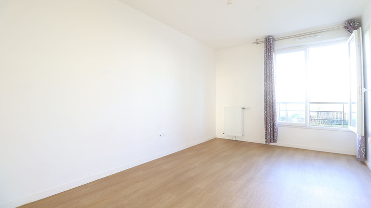 Ma-Cabane - Vente Appartement PIERREFITTE-SUR-SEINE, 61 m²