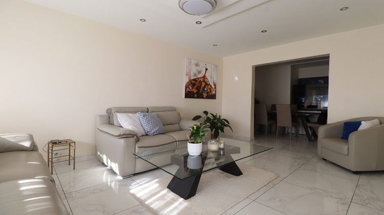 Ma-Cabane - Vente Appartement PIERREFITTE-SUR-SEINE, 77 m²