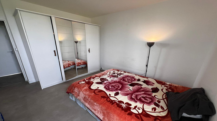 Ma-Cabane - Vente Appartement PIERRELATTE, 59 m²