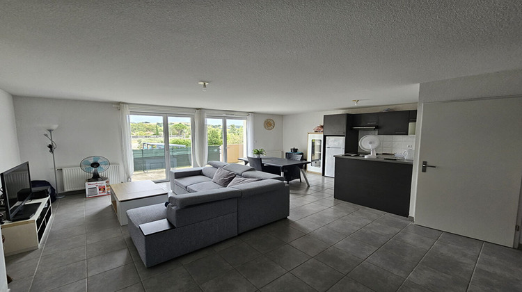 Ma-Cabane - Vente Appartement PINS-JUSTARET, 74 m²