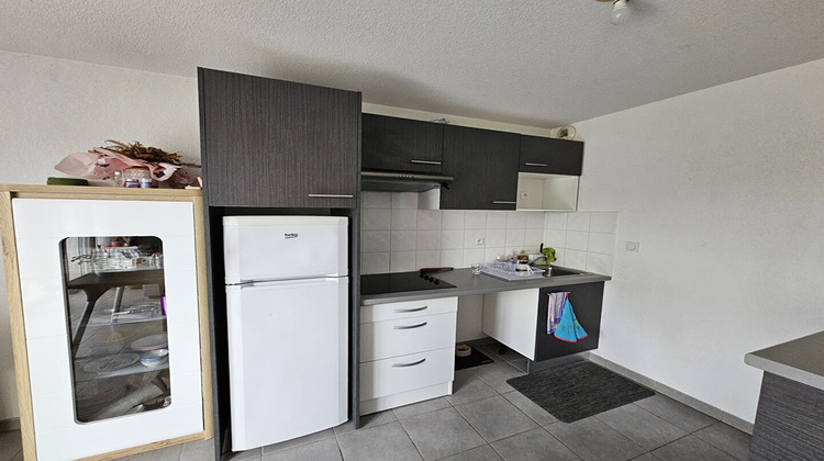 Ma-Cabane - Vente Appartement PINS-JUSTARET, 74 m²