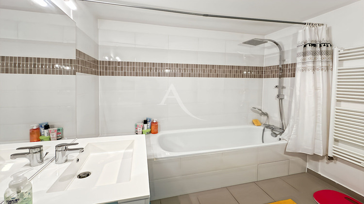 Ma-Cabane - Vente Appartement POISSY, 61 m²