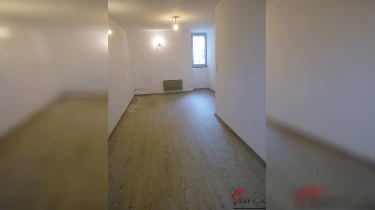 Ma-Cabane - Vente Appartement Poligny, 66 m²