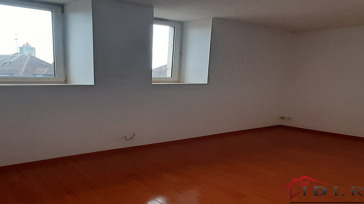 Ma-Cabane - Vente Appartement Poligny, 66 m²