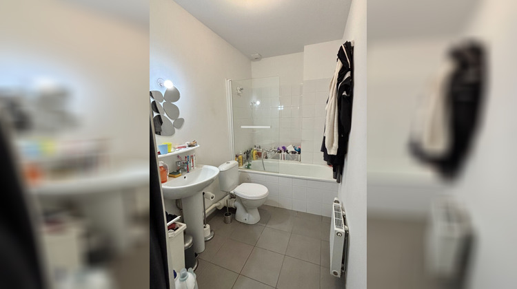 Ma-Cabane - Vente Appartement PONT-DE-CHERUY, 63 m²