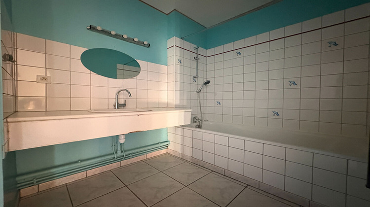 Ma-Cabane - Vente Appartement PONT-DE-ROIDE, 66 m²