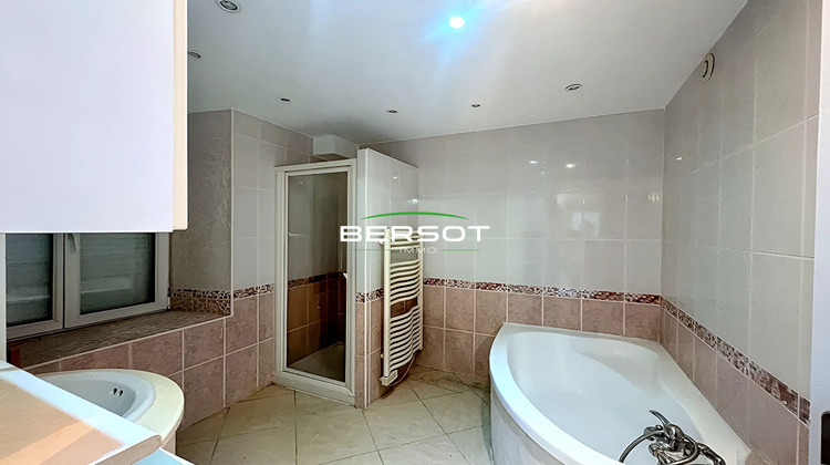 Ma-Cabane - Vente Appartement PONT-DE-ROIDE, 93 m²