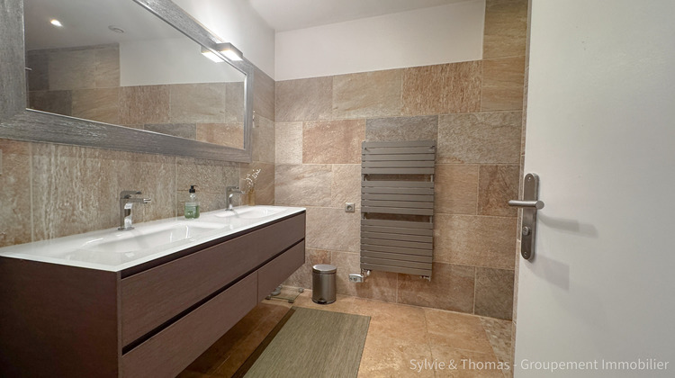 Ma-Cabane - Vente Appartement Pont-Saint-Esprit, 130 m²