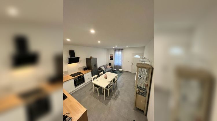 Ma-Cabane - Vente Appartement Port-Saint-Louis-du-Rhône, 91 m²