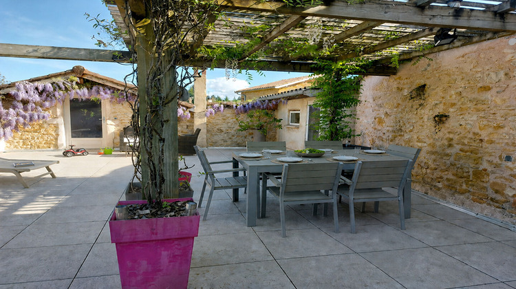 Ma-Cabane - Vente Appartement POUILLY-LE-MONIAL, 224 m²