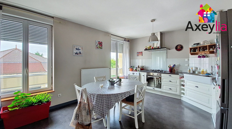 Ma-Cabane - Vente Appartement Pouilly-sous-Charlieu, 101 m²