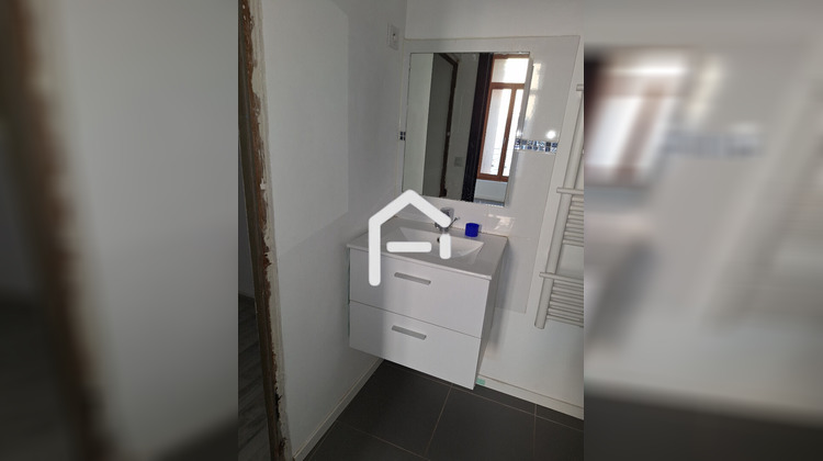 Ma-Cabane - Vente Appartement POUSSAN, 55 m²