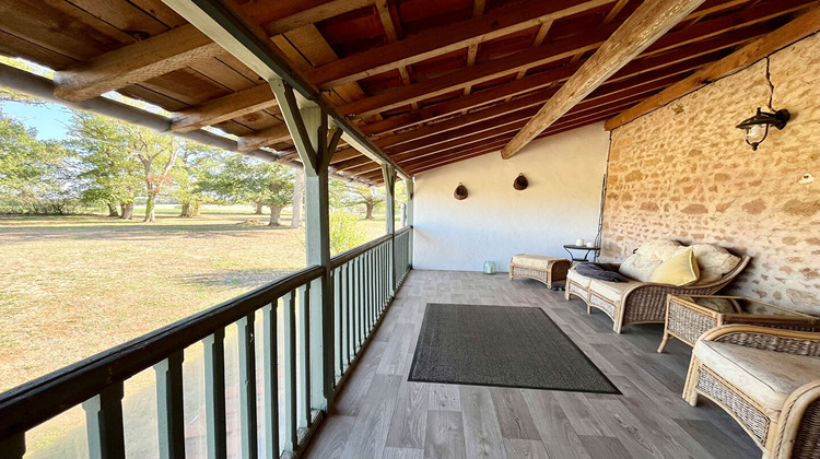 Ma-Cabane - Vente Appartement PRESSAC, 297 m²