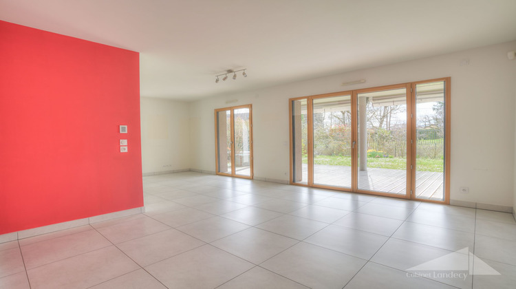 Ma-Cabane - Vente Appartement Prévessin-Moëns, 122 m²