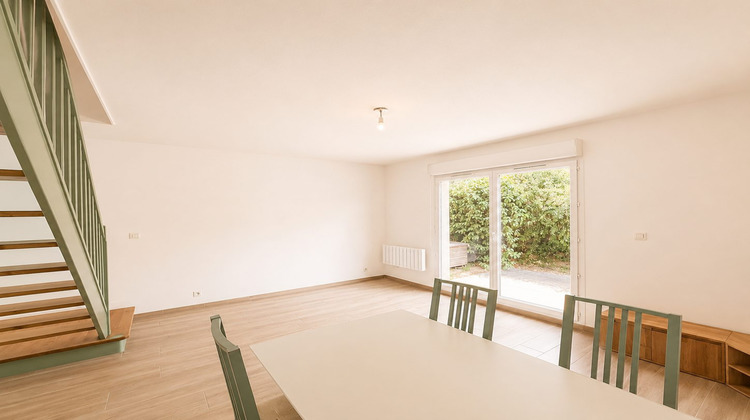 Ma-Cabane - Vente Appartement Prévessin-Moëns, 62 m²