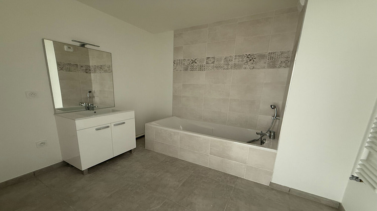 Ma-Cabane - Vente Appartement REIMS, 63 m²