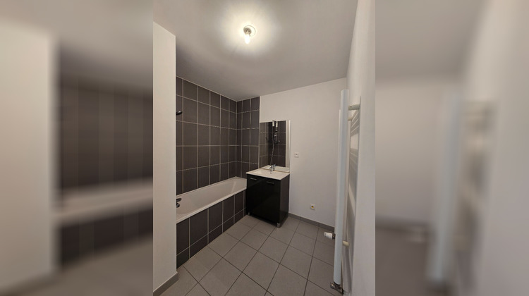 Ma-Cabane - Vente Appartement REZE, 61 m²