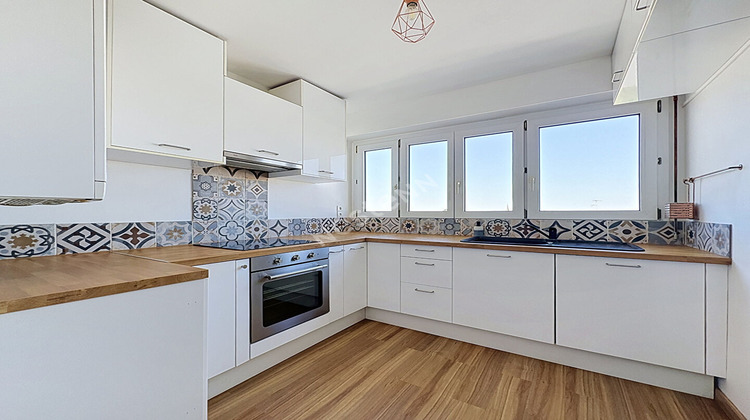 Ma-Cabane - Vente Appartement REZE, 74 m²