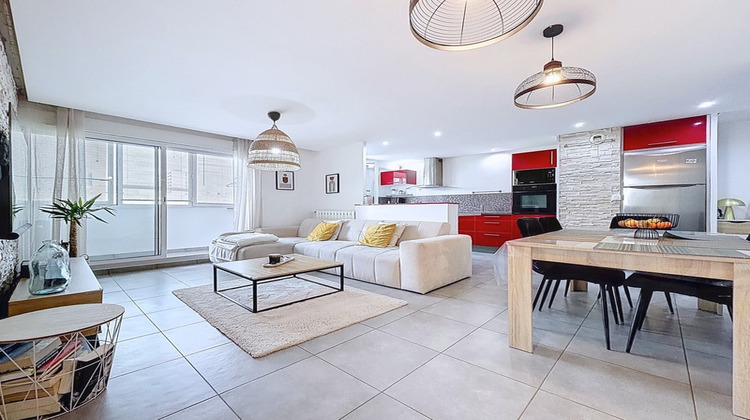 Ma-Cabane - Vente Appartement RILLIEUX LA PAPE, 68 m²