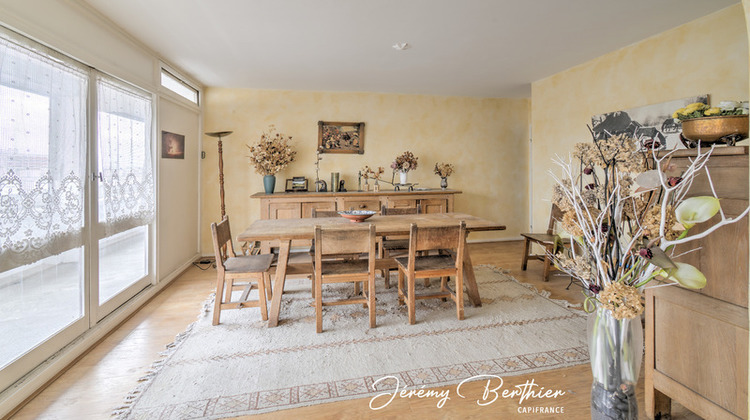 Ma-Cabane - Vente Appartement RILLIEUX LA PAPE, 140 m²