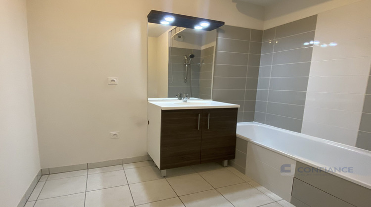 Ma-Cabane - Vente Appartement Rillieux-la-Pape, 38 m²