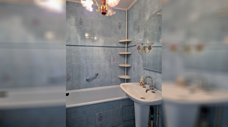 Ma-Cabane - Vente Appartement RILLIEUX-LA-PAPE, 82 m²
