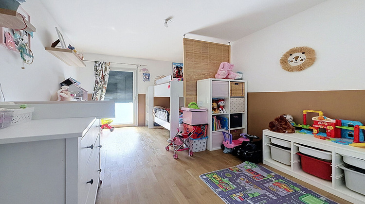 Ma-Cabane - Vente Appartement RILLIEUX-LA-PAPE, 73 m²