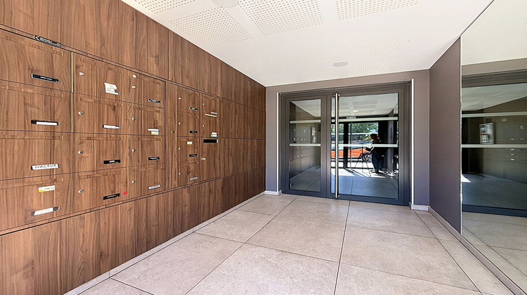Ma-Cabane - Vente Appartement RILLIEUX-LA-PAPE, 73 m²
