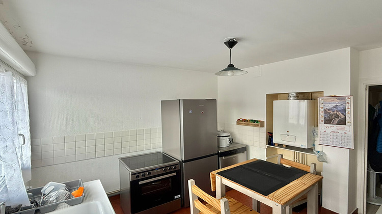 Ma-Cabane - Vente Appartement RIOM, 74 m²